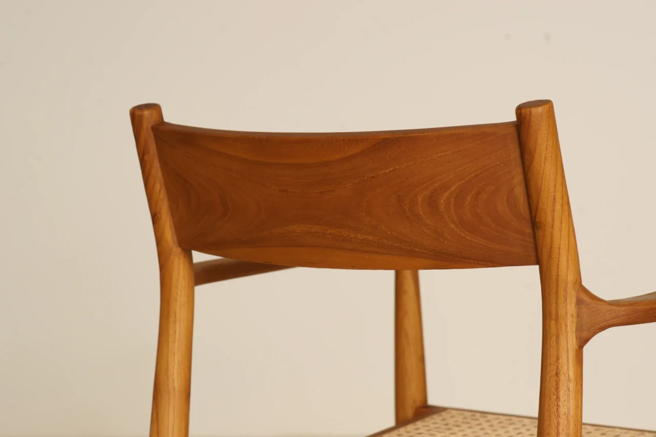teak chair