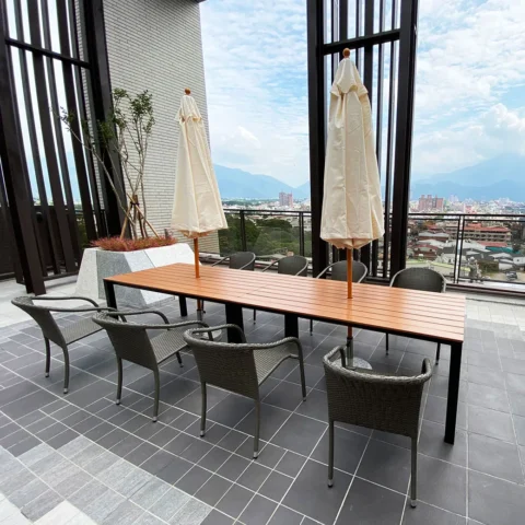 羅拉長型餐桌