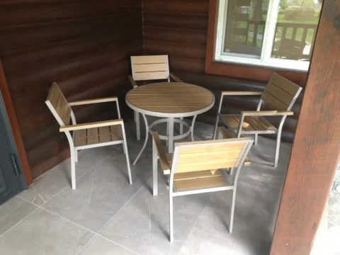 塑木扶手椅 (香檳色) 塑木鋁合金圓桌 80cm