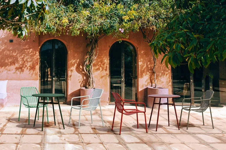 全鋁家具是戶外空間首選