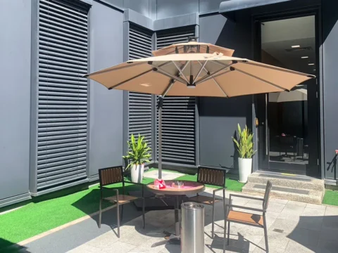 太陽能 10呎圓形羅馬傘